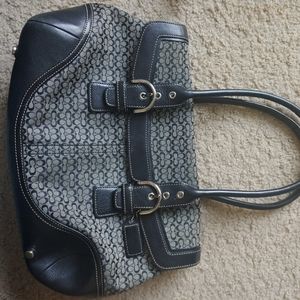 Classic Coach bag - large shoulder bag
